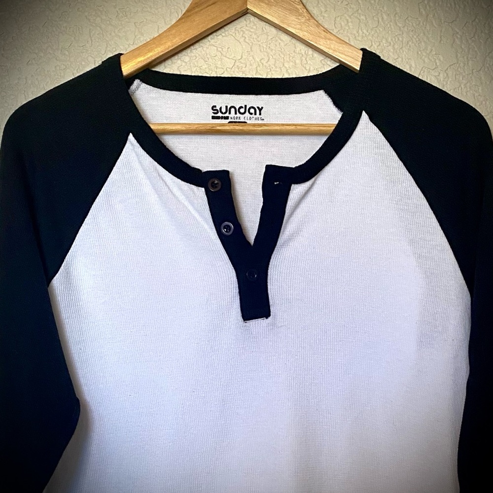 Men’s long sleeve thermal henley shirt